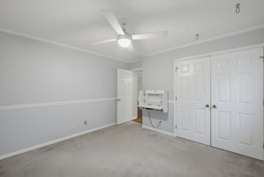 7404 Phelps Ct-19