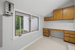 7404 Phelps Ct-21
