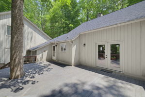 7404 Phelps Ct-27