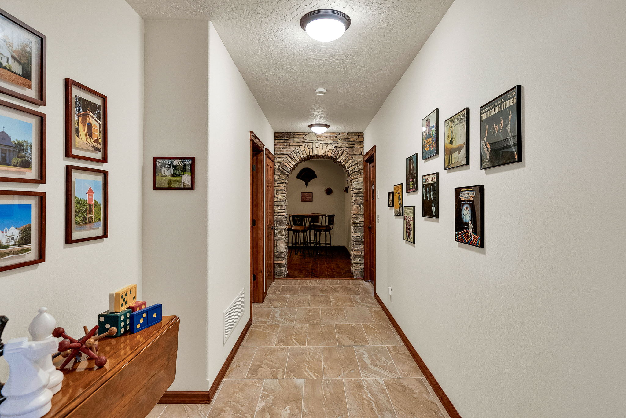  Photo 46