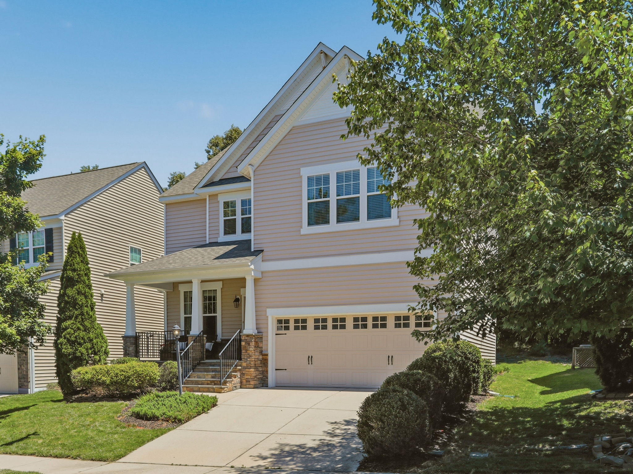 03-Exterior Front