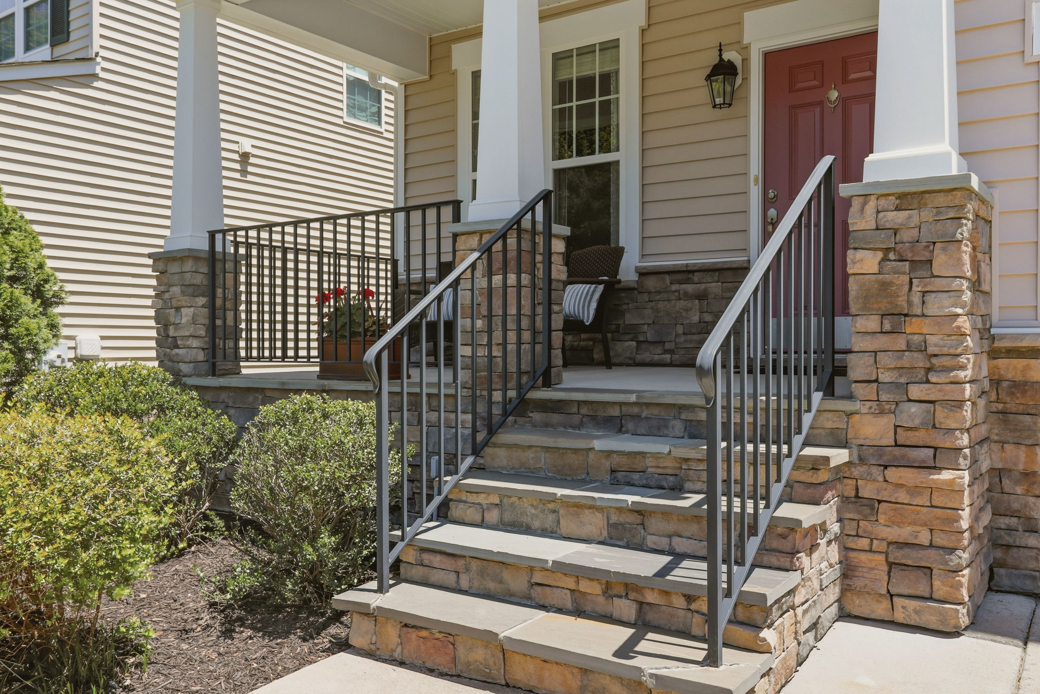 04-Exterior Front
