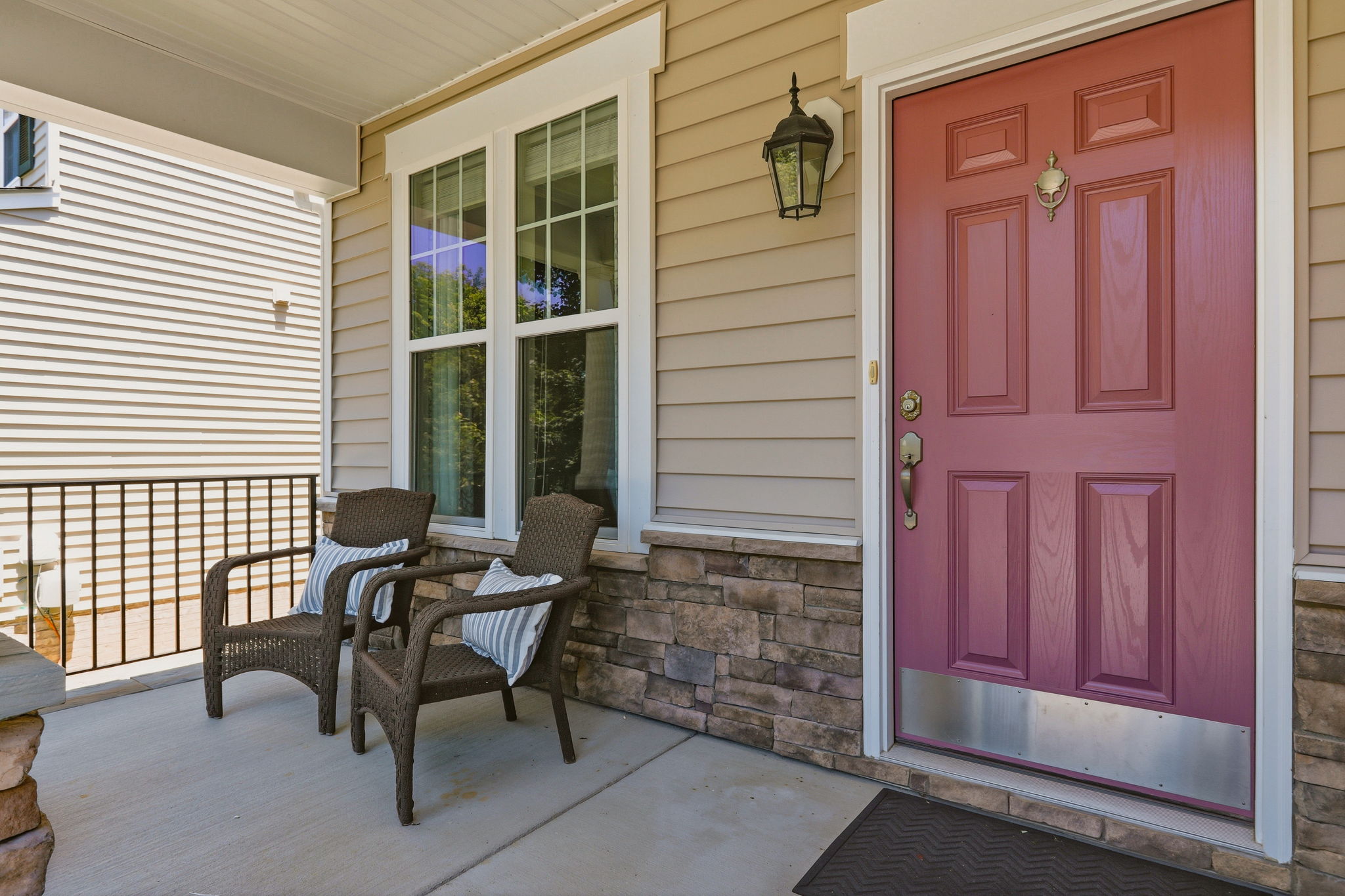 05-Front Porch