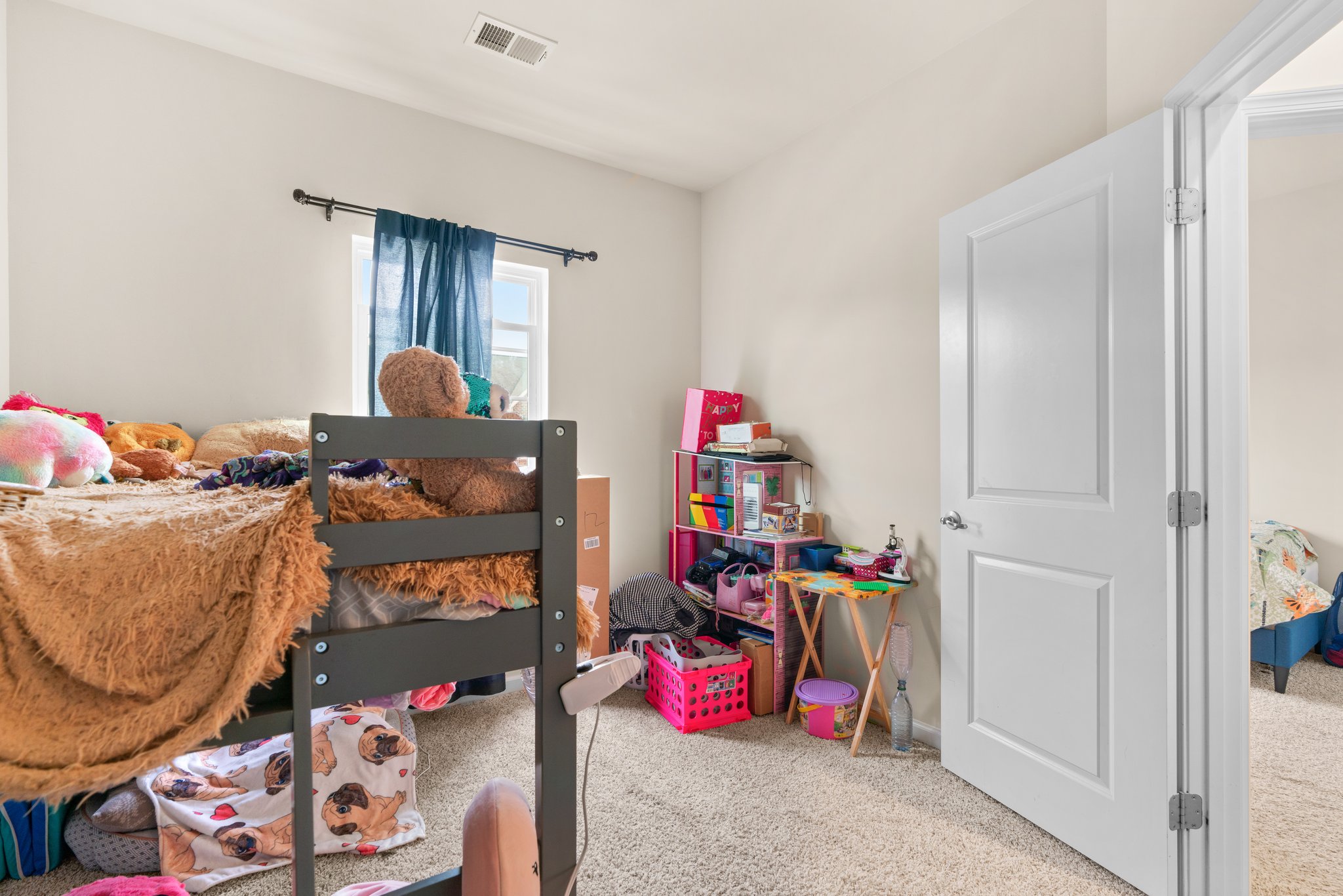 20. Upper bedroom.jpg