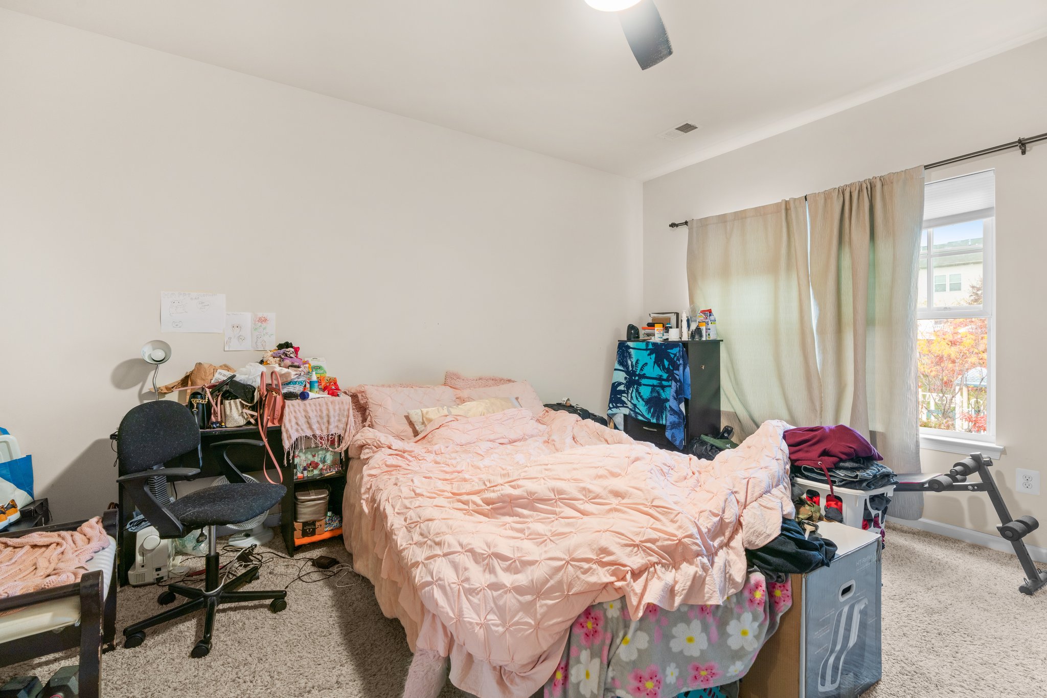 26. Upper bedroom.jpg