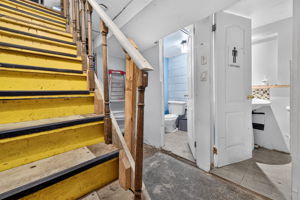  Photo 31