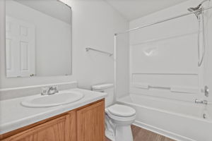  Photo 32