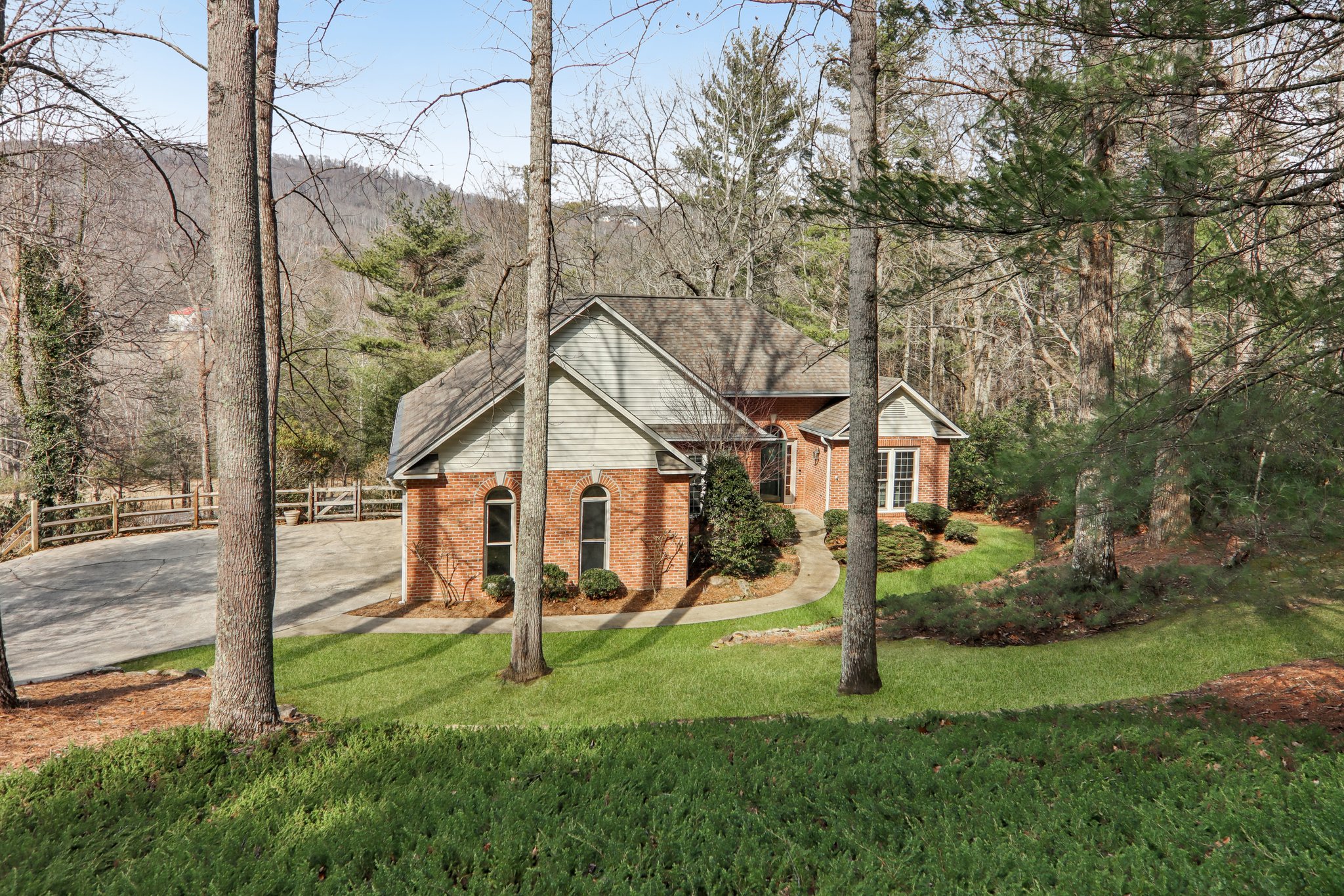 Zelda Court-L2602-006.jpg