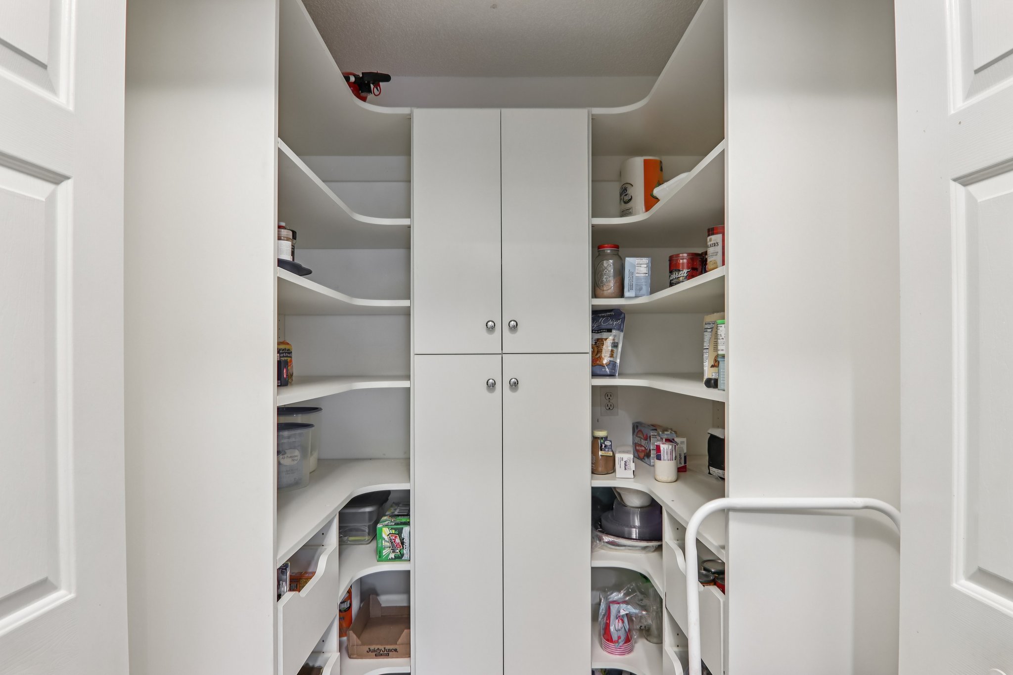 Zelda Court-L2602-038.jpg