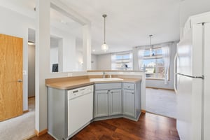 Zane Ave N-S1104-018.jpg