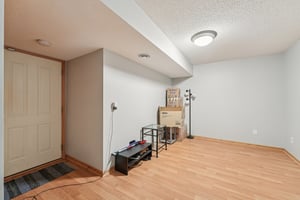 Zane Ave N-S1104-024.jpg