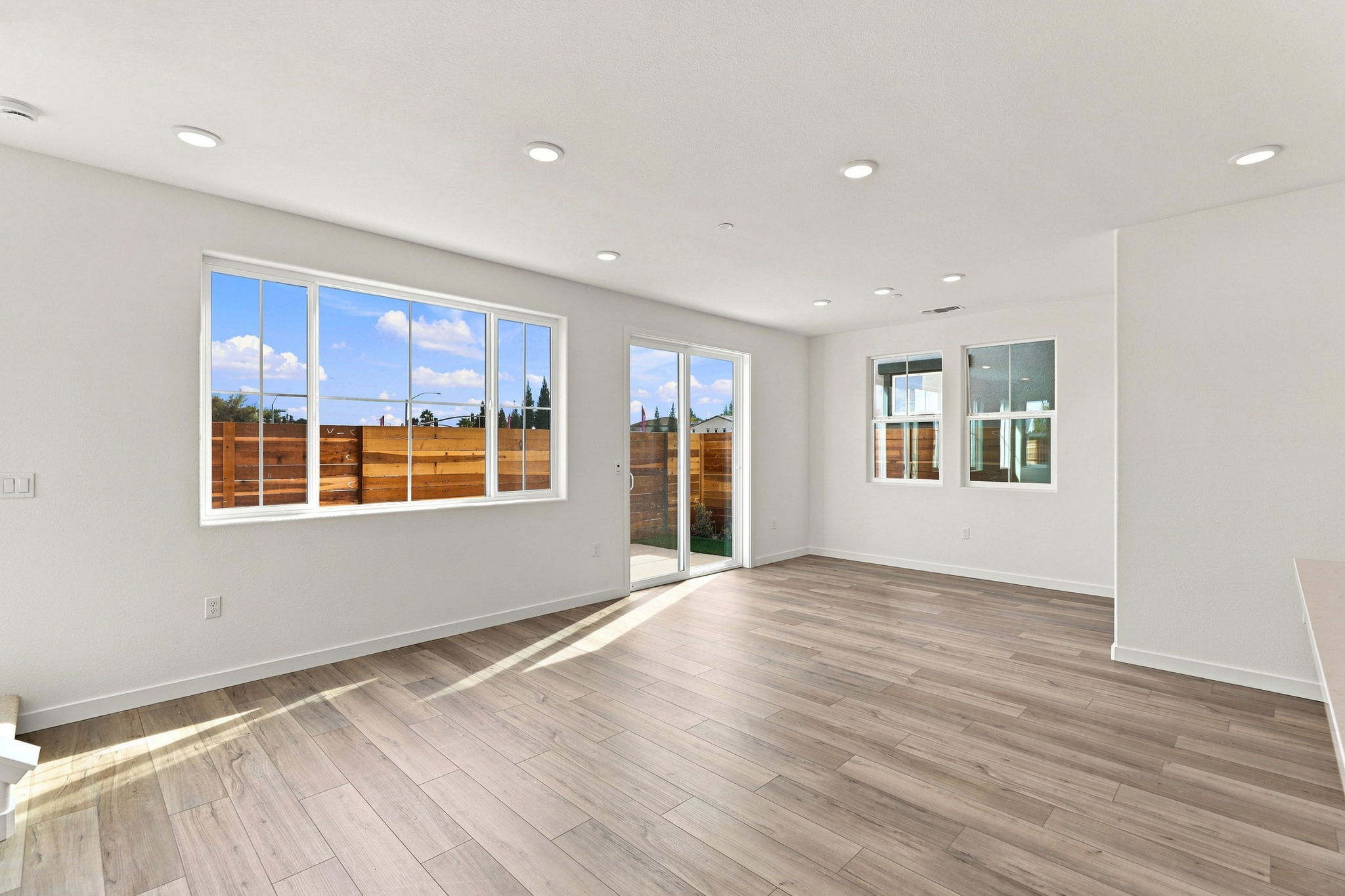 008_F8_7414 Kolding Ln