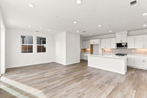 007_F8_7414 Kolding Ln