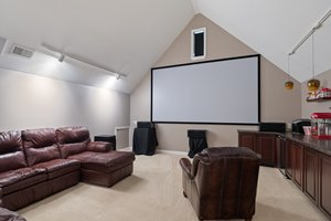  Photo 49