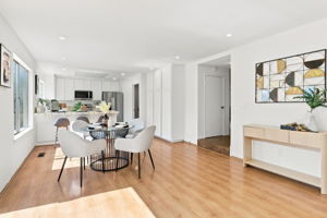 016_F8_7415 Phinney Way