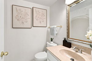 037_F8_7415 Phinney Way