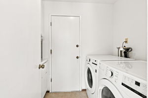 038_F8_7415 Phinney Way