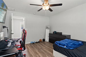  Photo 36