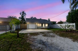 DSC_8998 day to dusk.jpeg