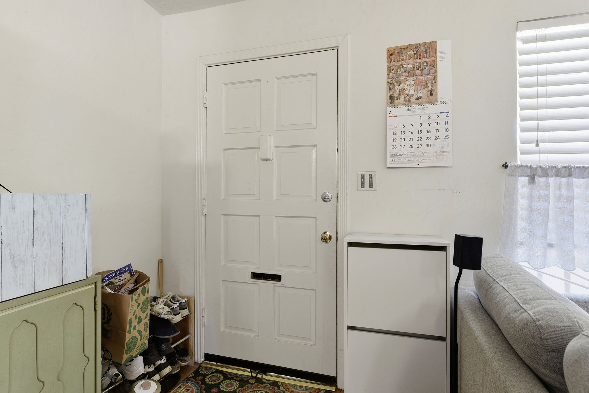  Photo 8