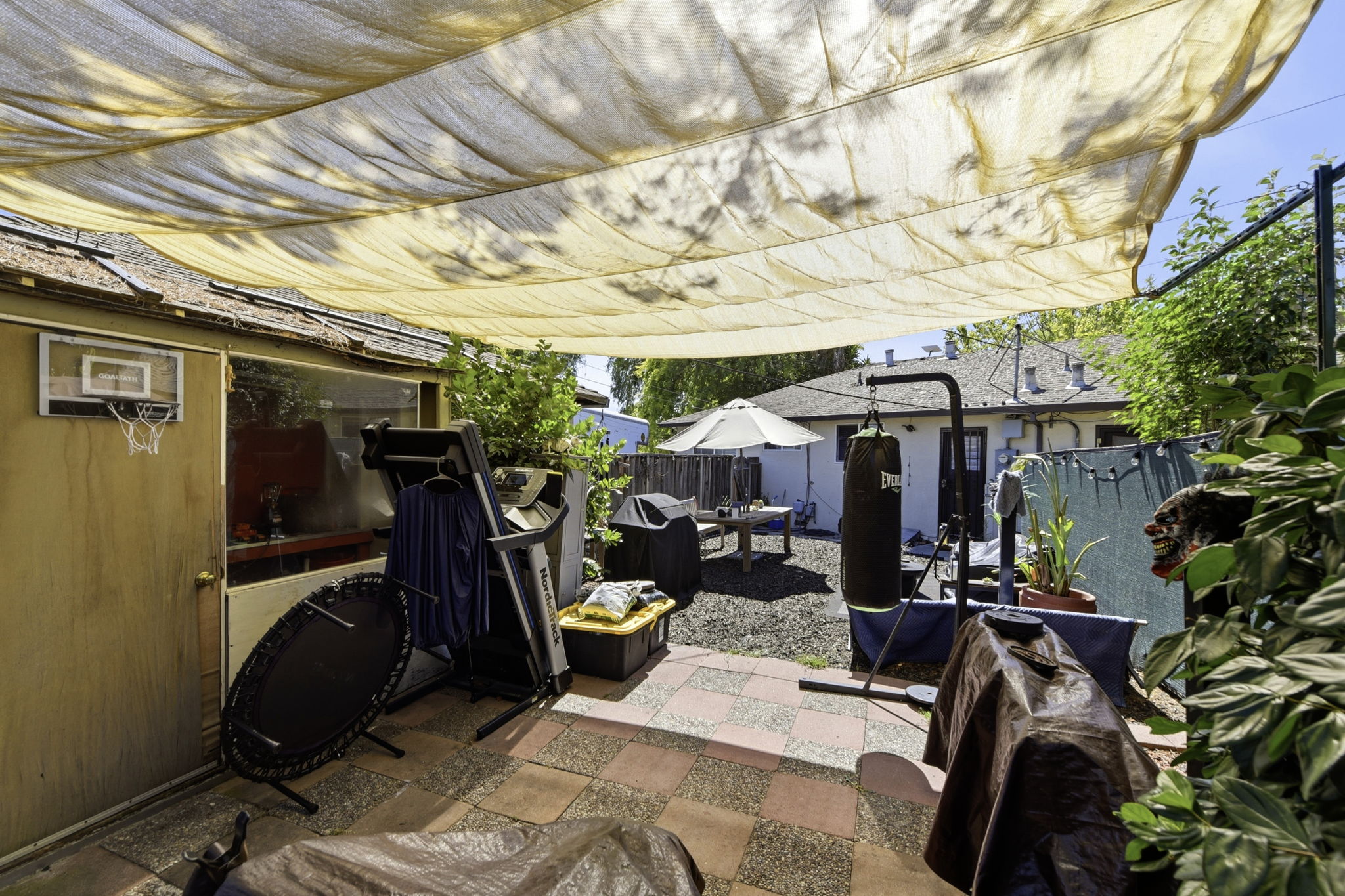  Photo 48