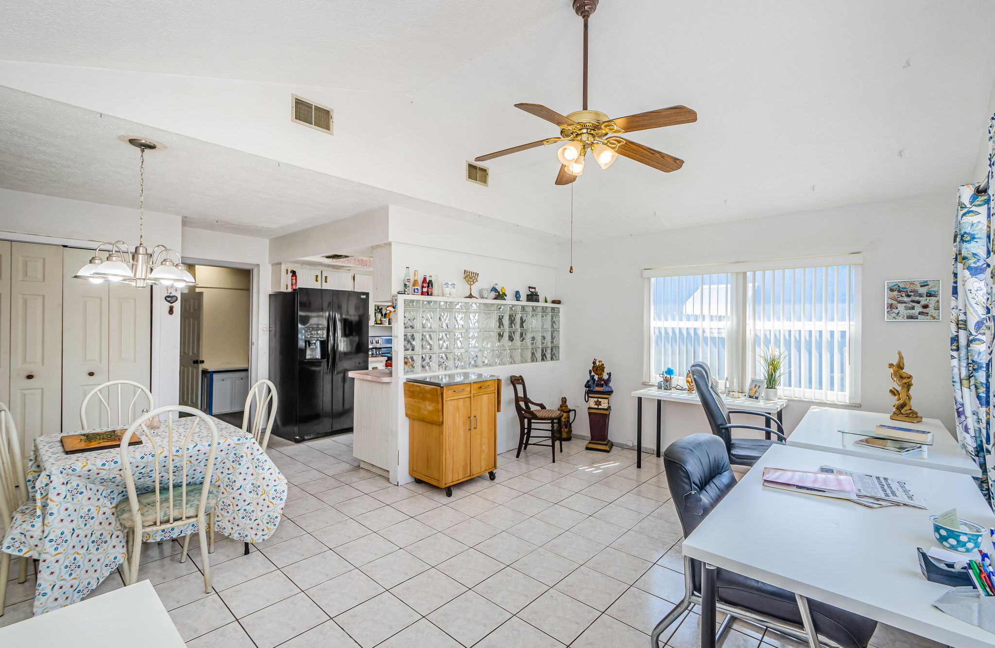 Family Room 1A
