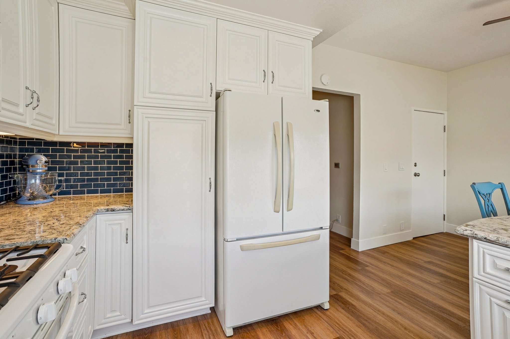 Corbin Ave unit 12-S2509-013.jpg