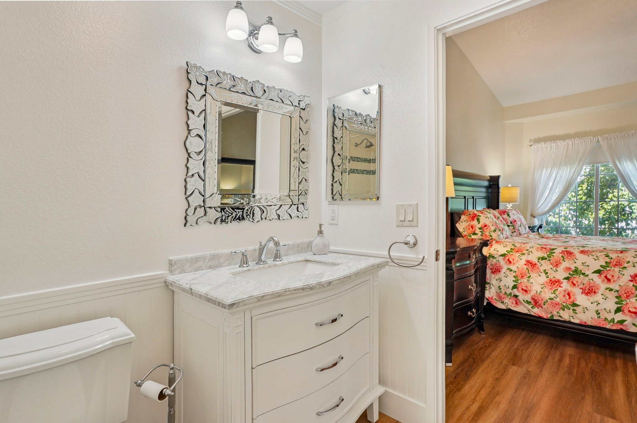 Corbin Ave unit 12-S2509-020.jpg