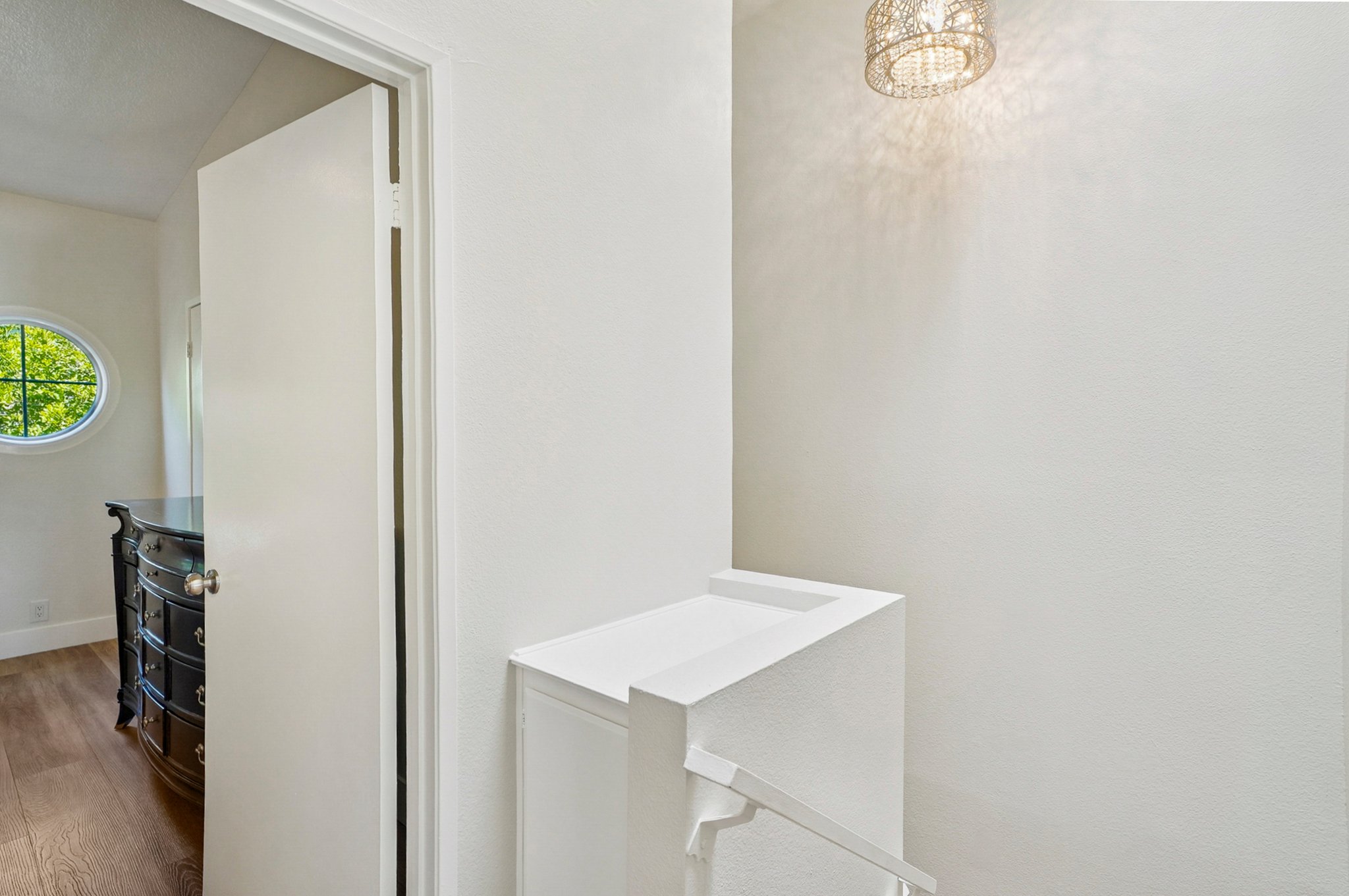 Corbin Ave unit 12-S2509-026.jpg