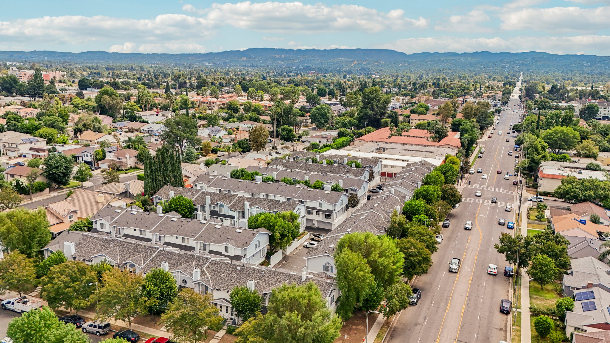 Corbin Ave unit 12-S2509-029.jpg