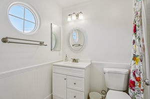 Corbin Ave unit 12-S2509-024.jpg