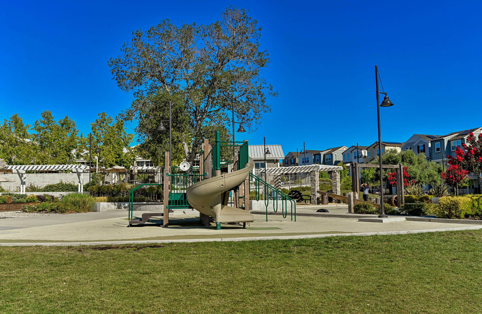  Photo 48