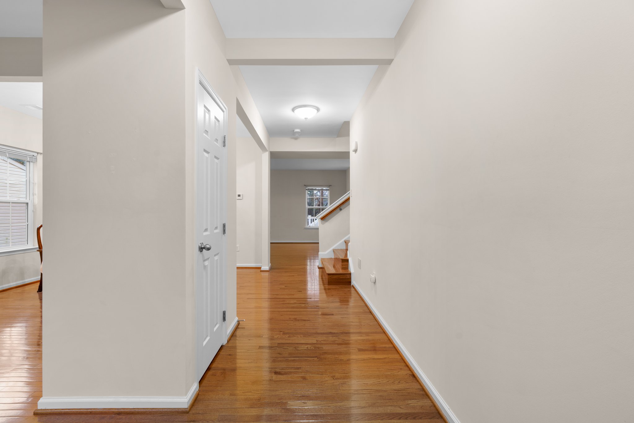 06. Foyer.jpg