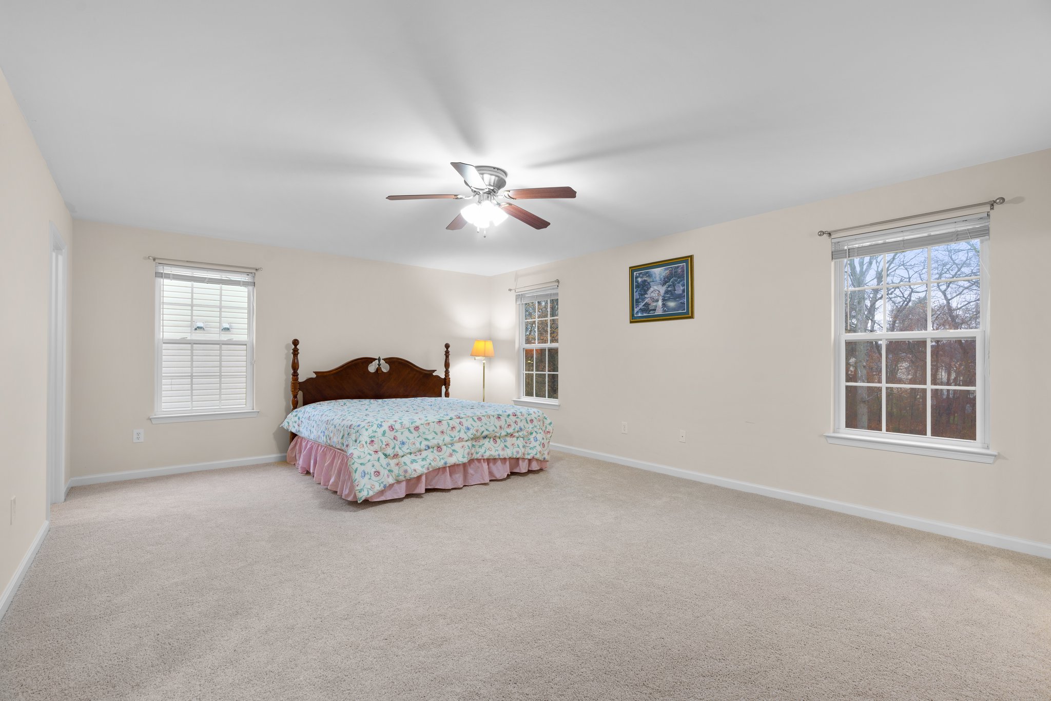 28. Upper bedroom.jpg