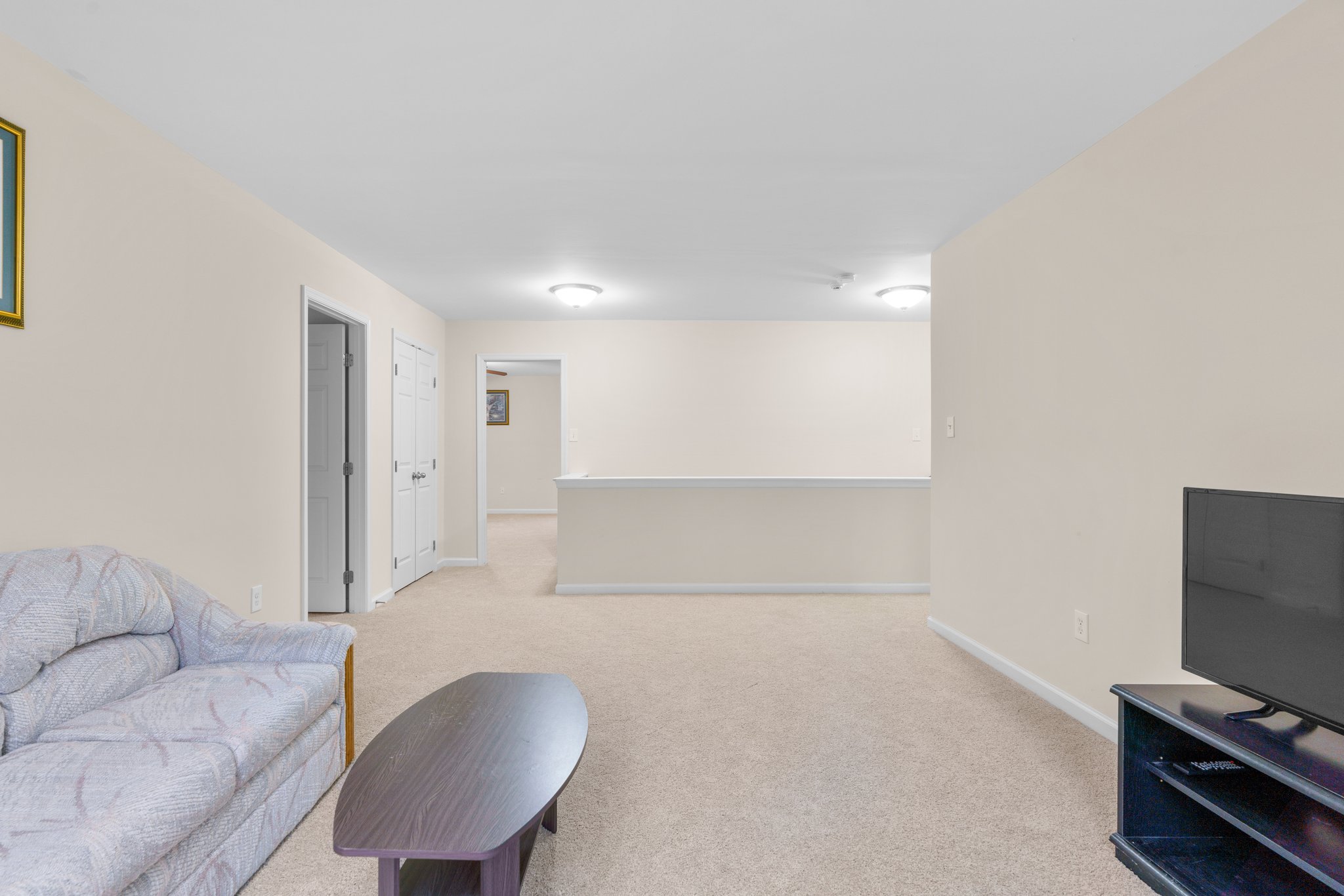25. Sitting area.jpg