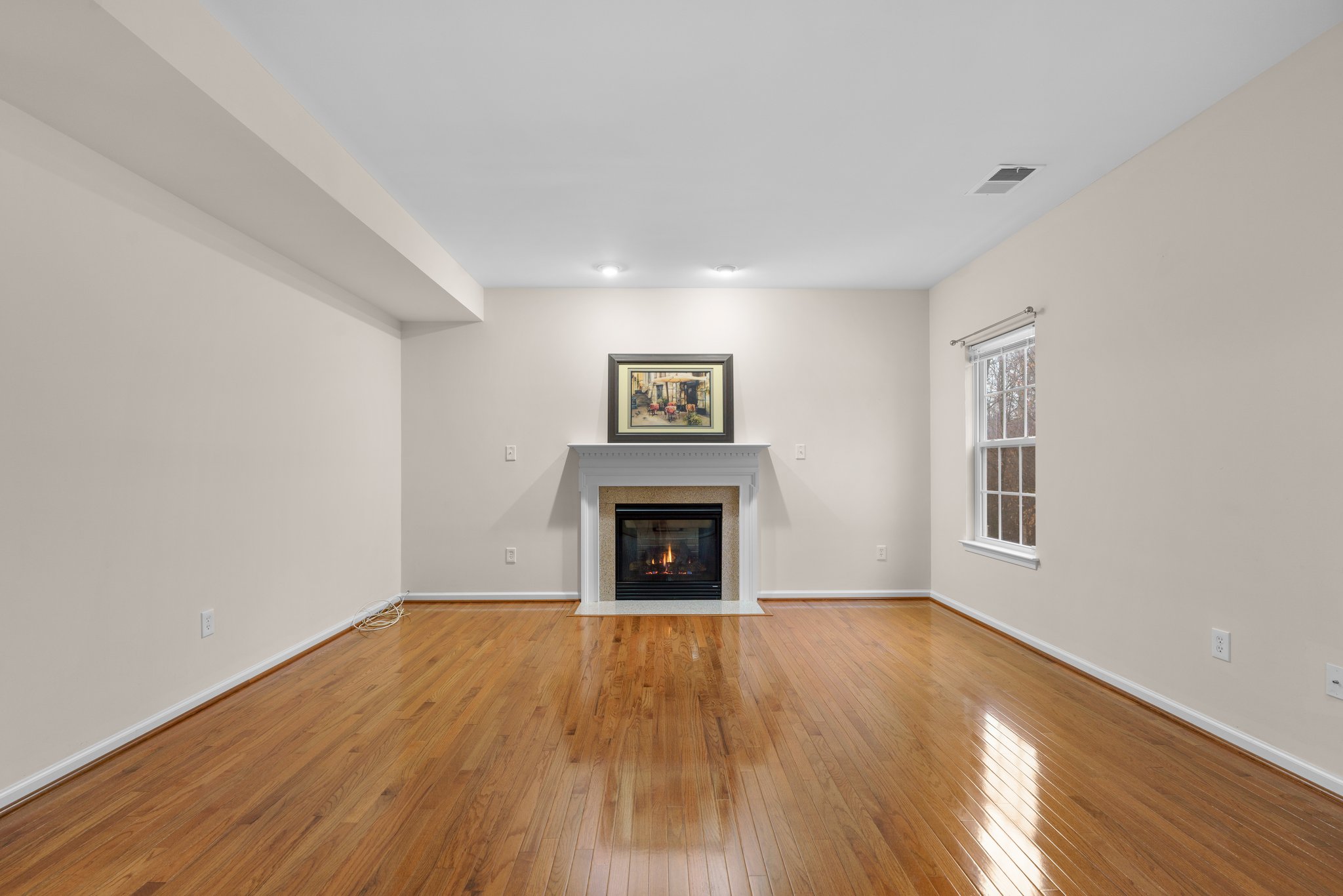 10. Family room.jpg