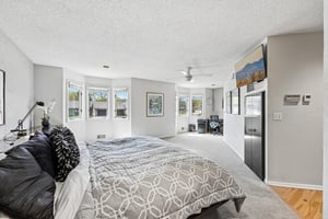 Hyde Park Ln-S0505-031.jpg