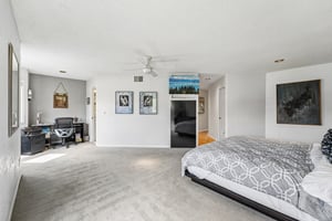 Hyde Park Ln-S0505-032.jpg