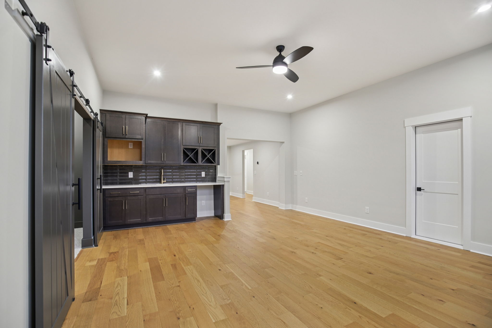 7424 LEELEE DRIVE-S2211-045