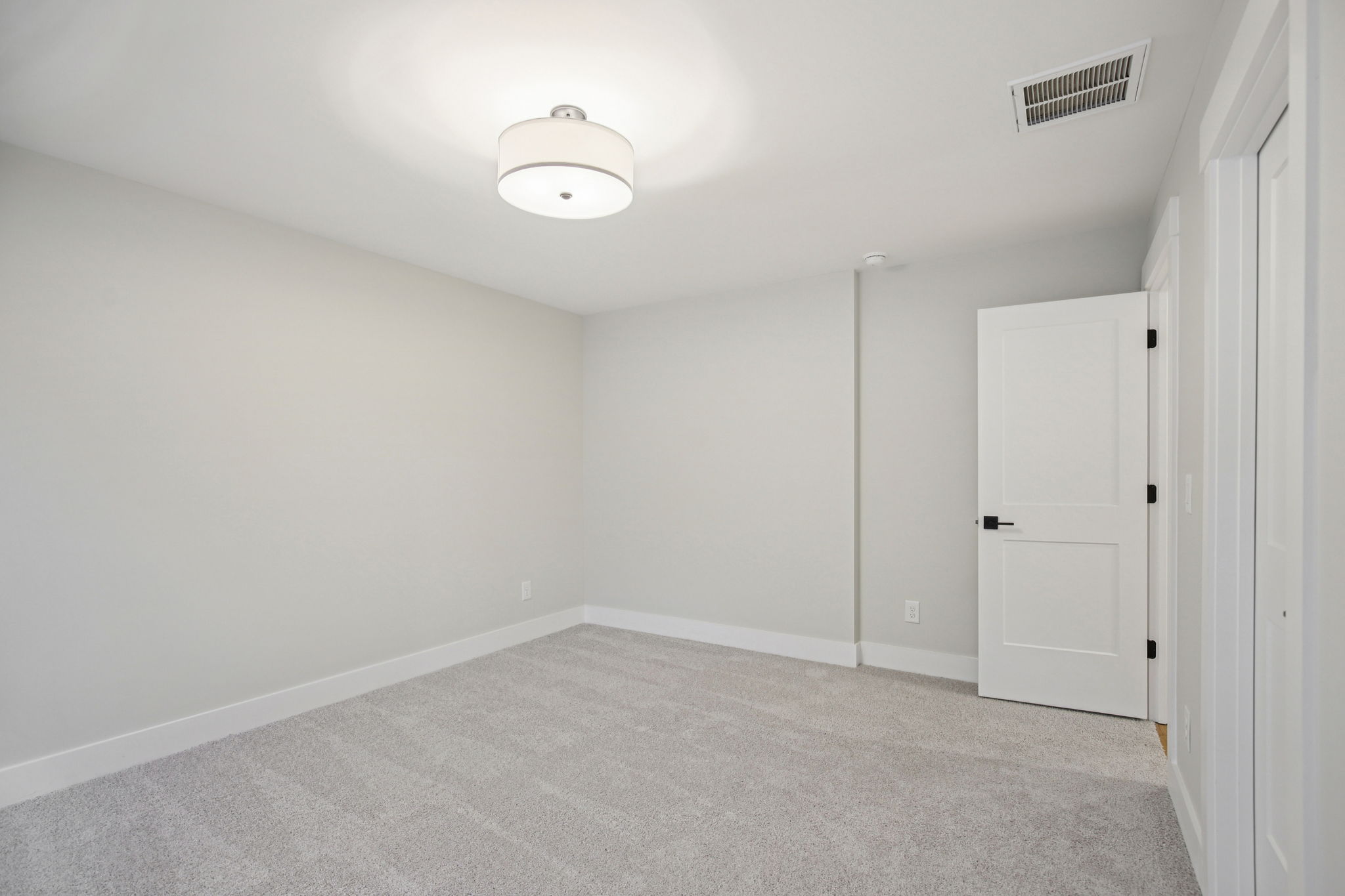 7424 LEELEE DRIVE-S2211-076