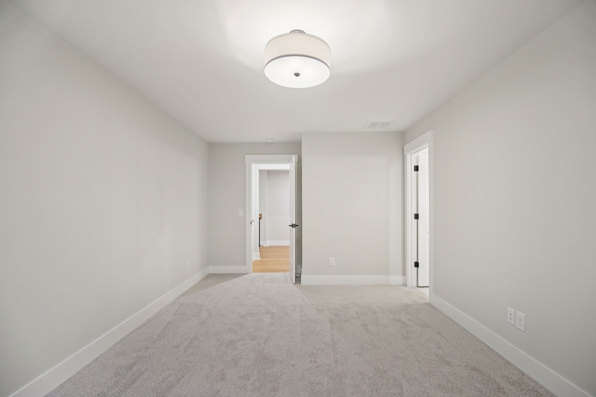 7424 LEELEE DRIVE-S2211-080