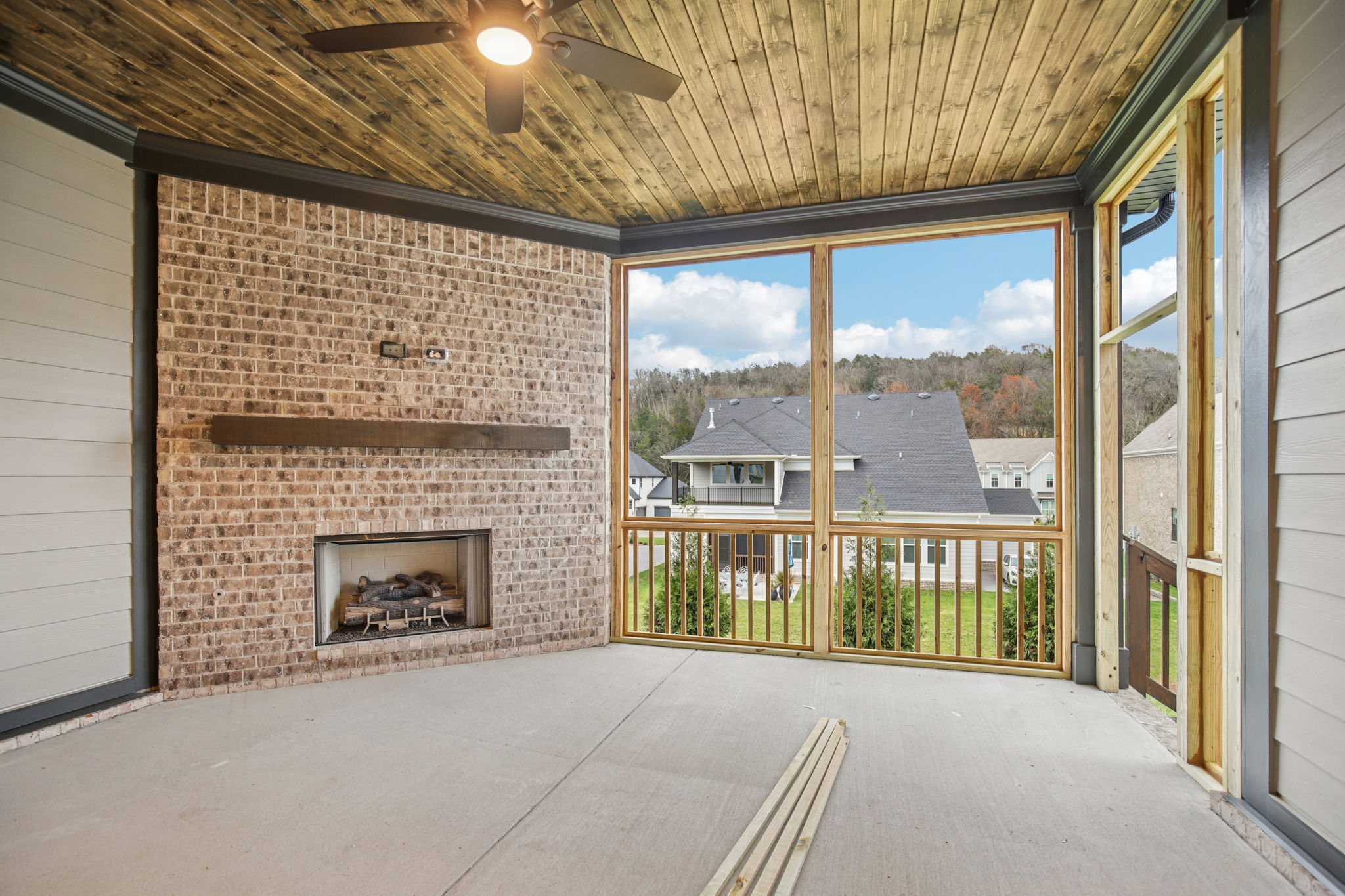 7424 LEELEE DRIVE-S2211-094