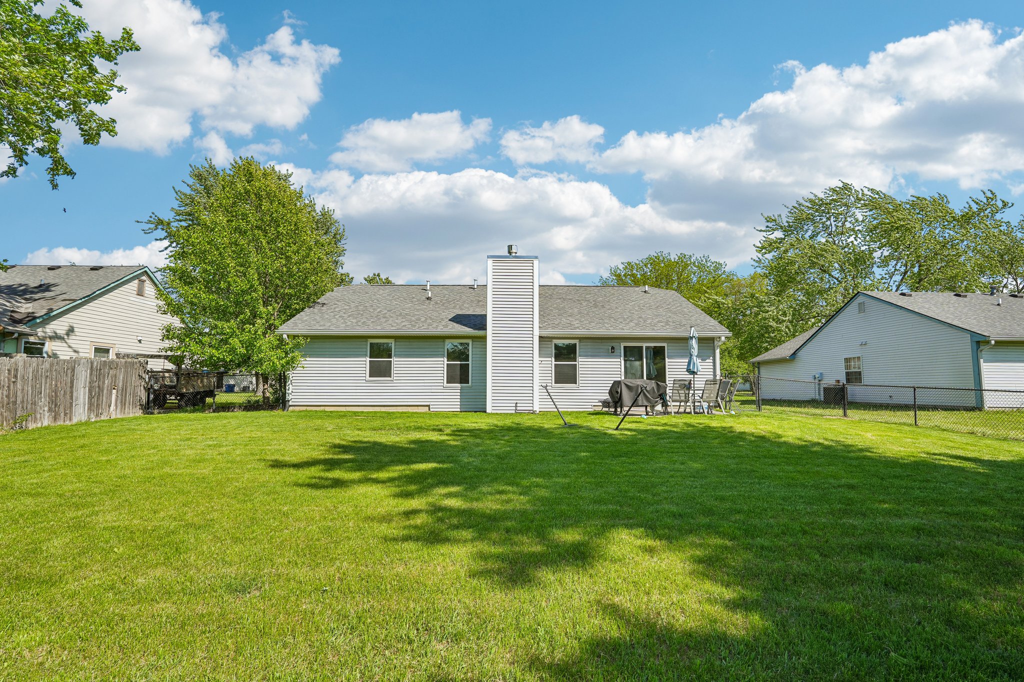 Cobblestone West Dr-S2204-038.jpg