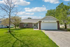 Cobblestone West Dr-S2204-001.jpg