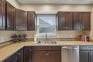 Cobblestone West Dr-S2204-016.jpg