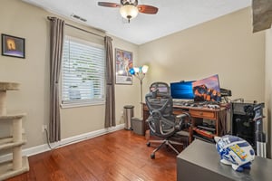 Cobblestone West Dr-S2204-026.jpg