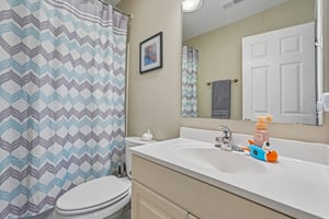 Cobblestone West Dr-S2204-028.jpg