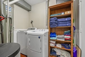 Cobblestone West Dr-S2204-035.jpg