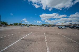 Shopping Center7