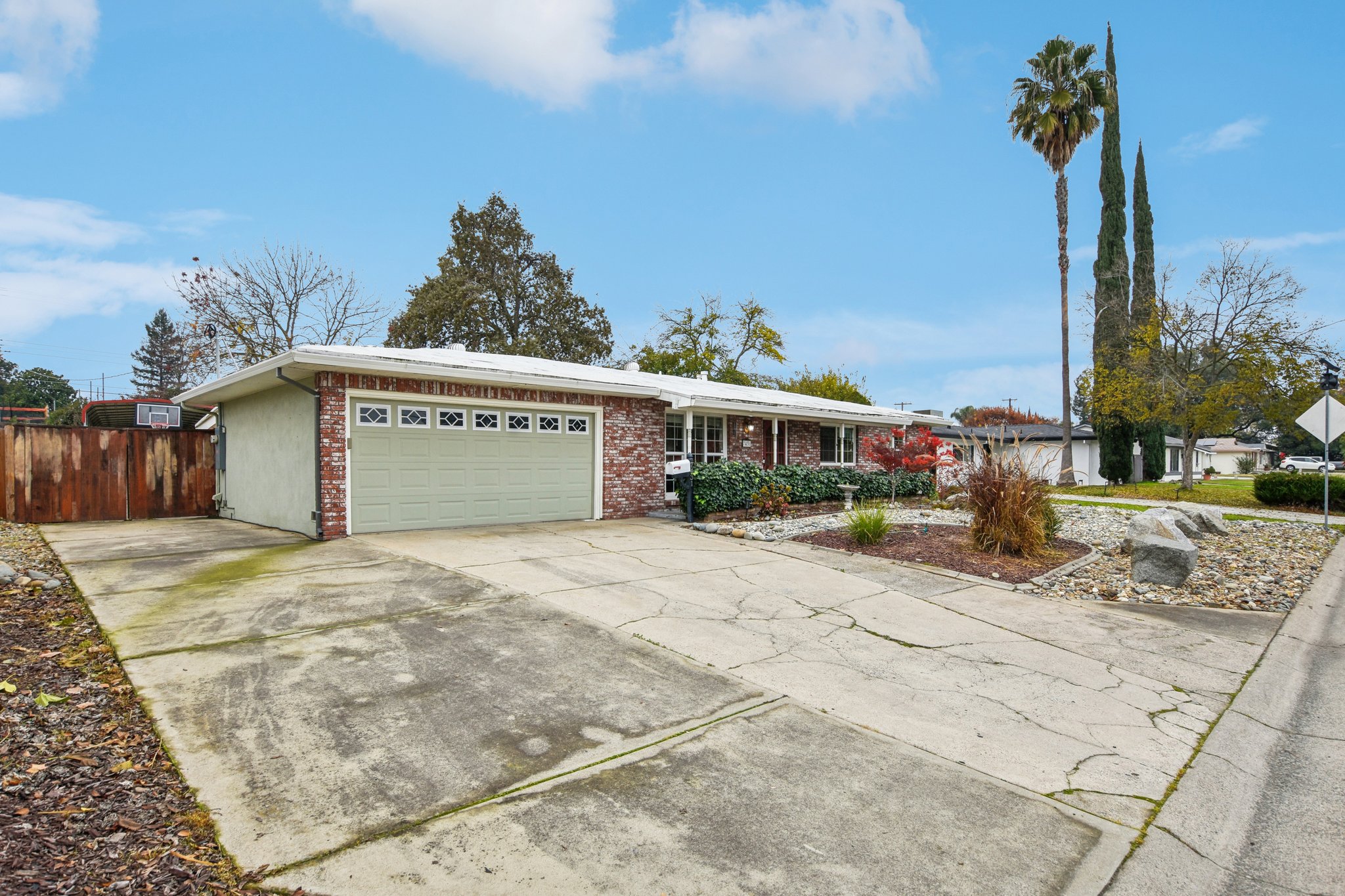 Van Maren Ln-S1612-002.jpg